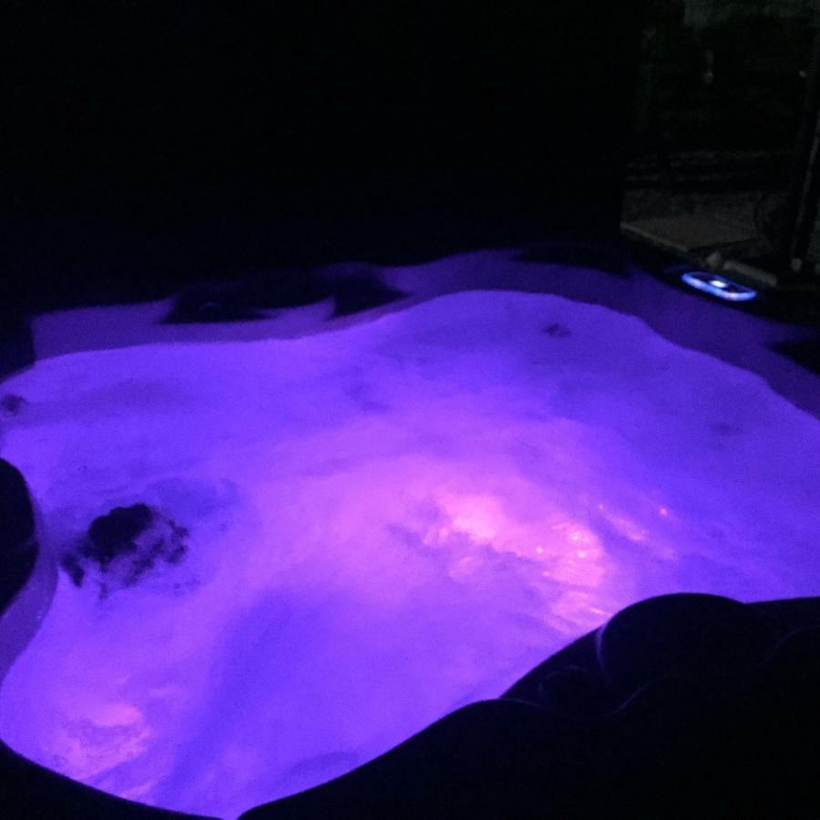 Willa Saving Grace With Private Hot Tub Bawdeswell Zewnętrze zdjęcie
